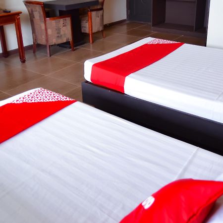 Super Oyo 791 Bell Mansion Hotel Quezon City Buitenkant foto