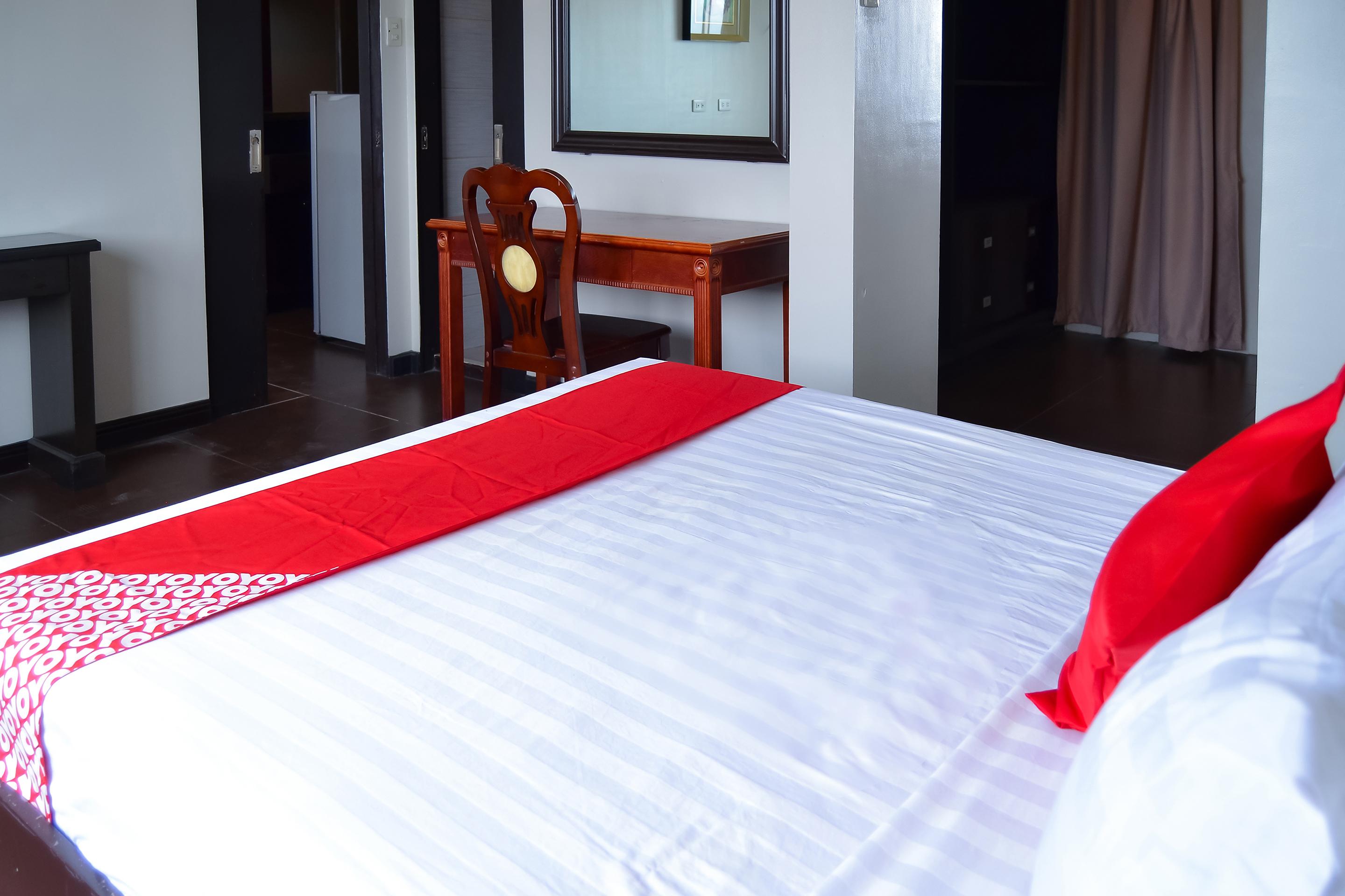 Super Oyo 791 Bell Mansion Hotel Quezon City Buitenkant foto