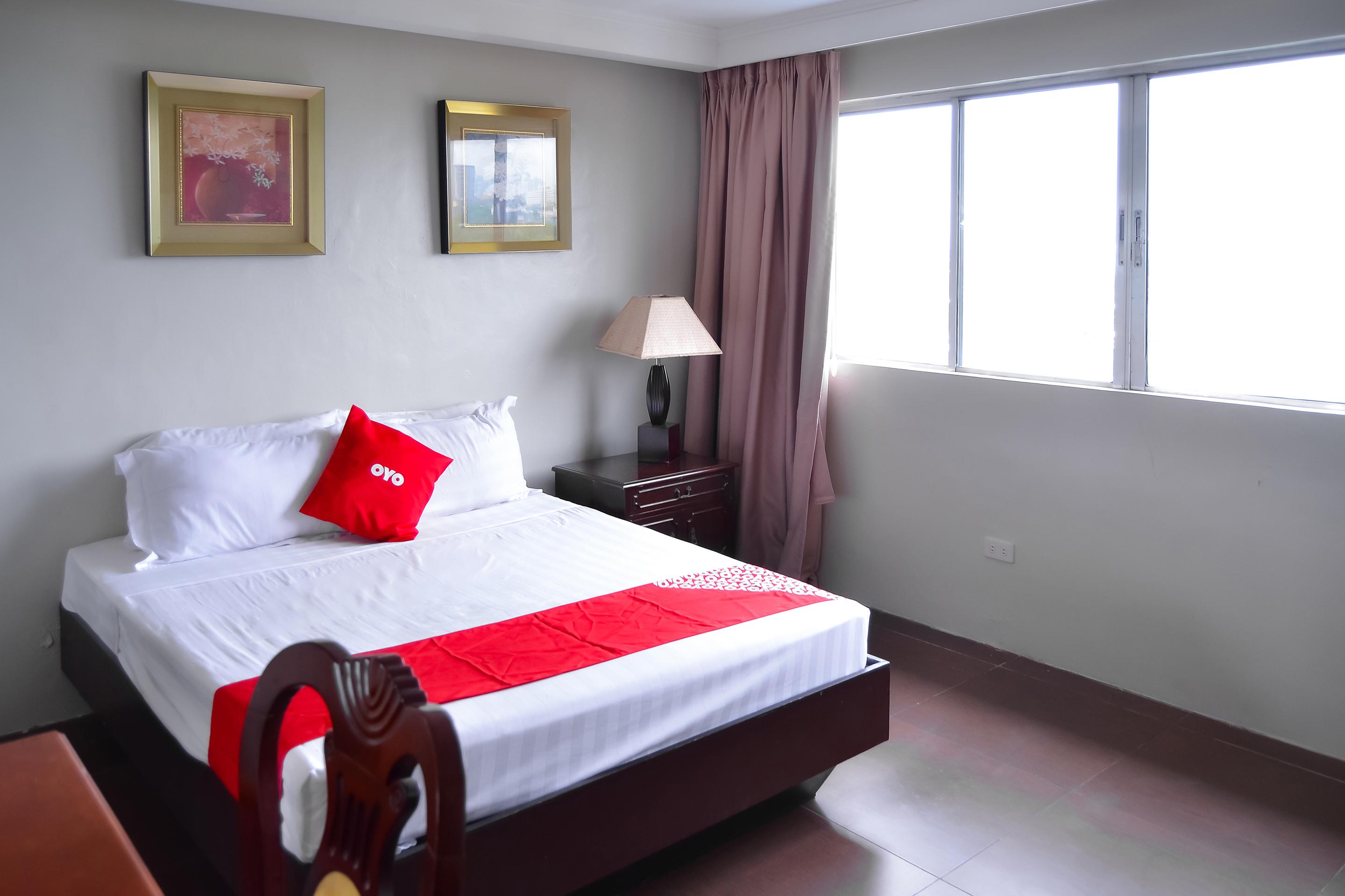 Super Oyo 791 Bell Mansion Hotel Quezon City Buitenkant foto