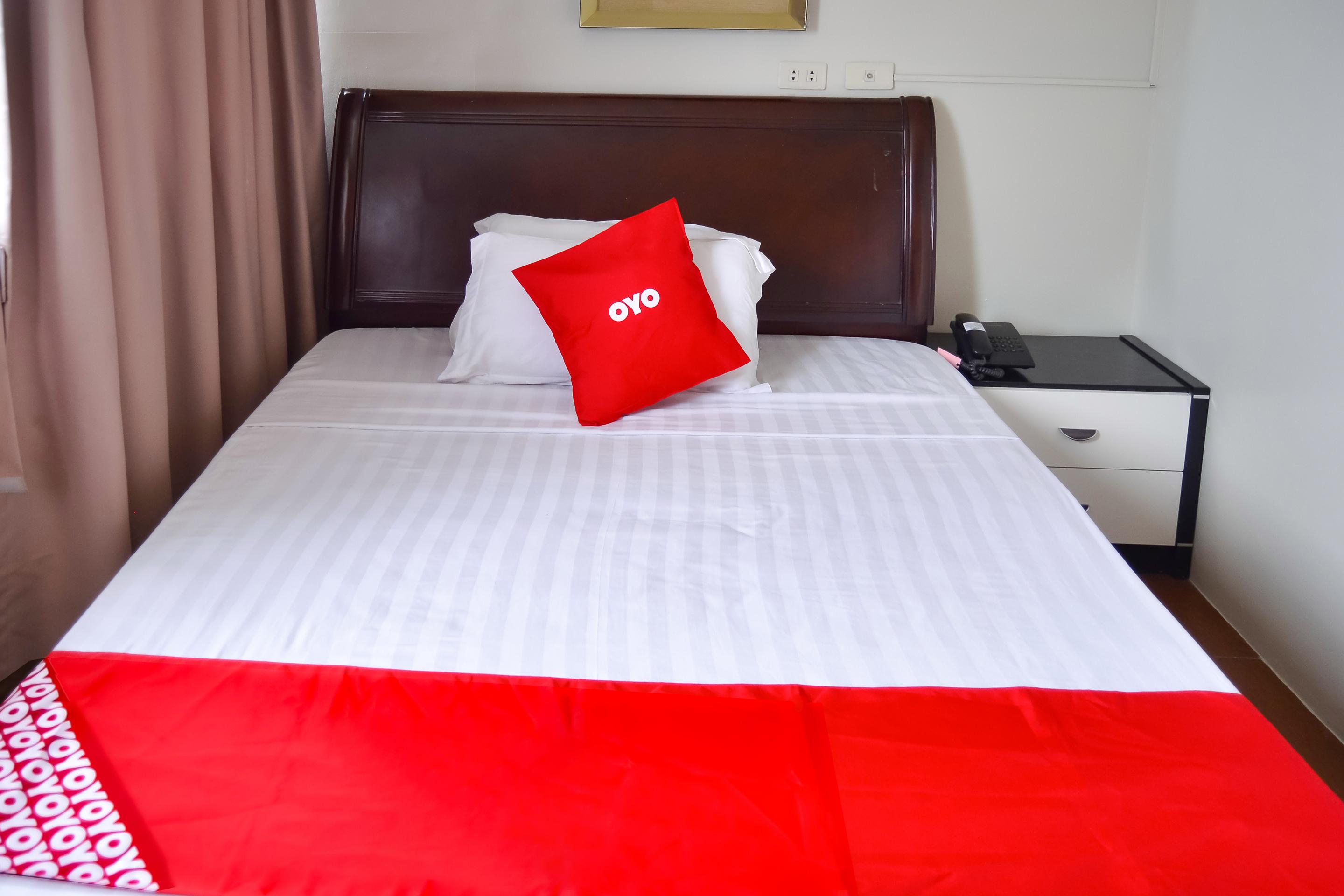 Super Oyo 791 Bell Mansion Hotel Quezon City Buitenkant foto