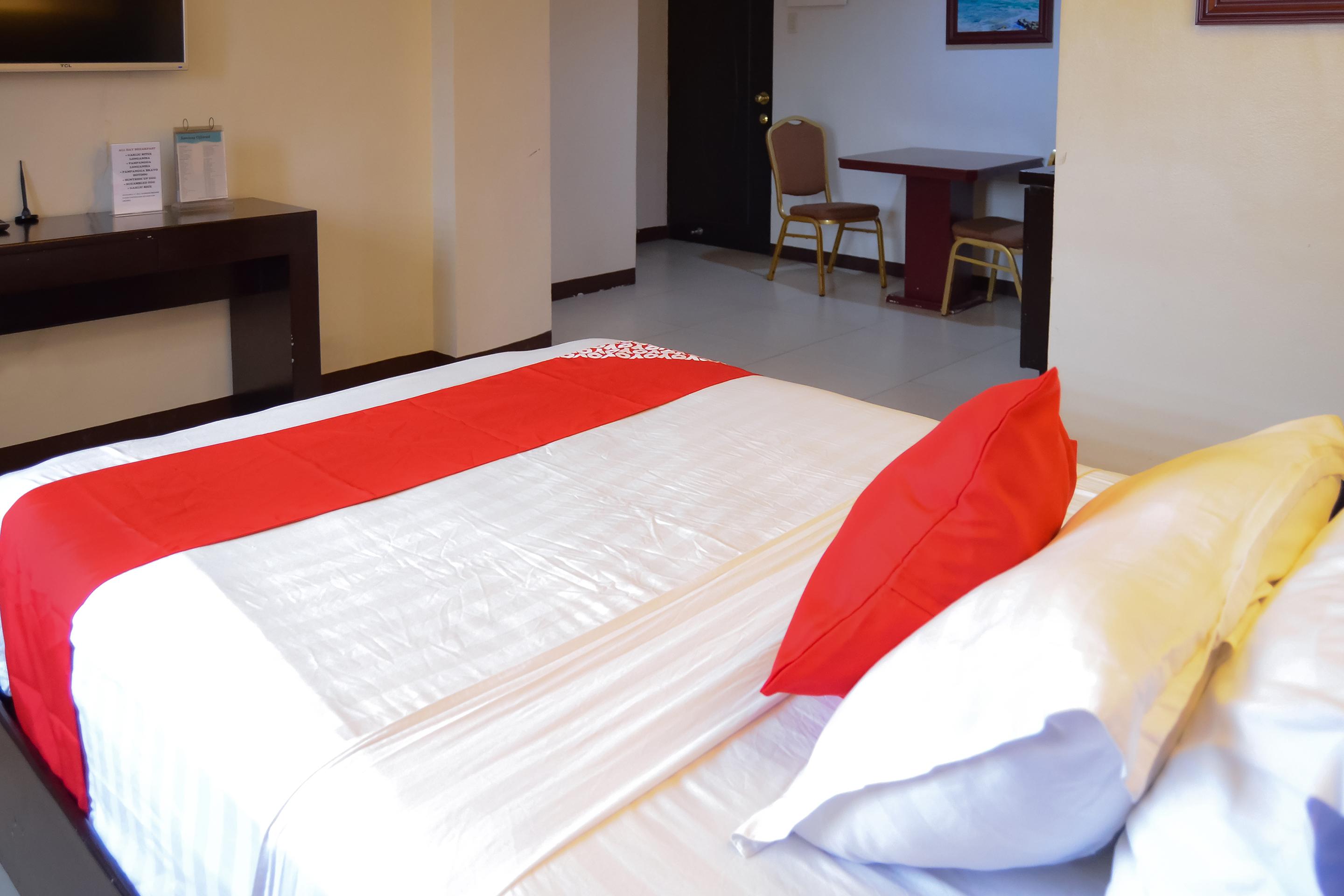 Super Oyo 791 Bell Mansion Hotel Quezon City Buitenkant foto