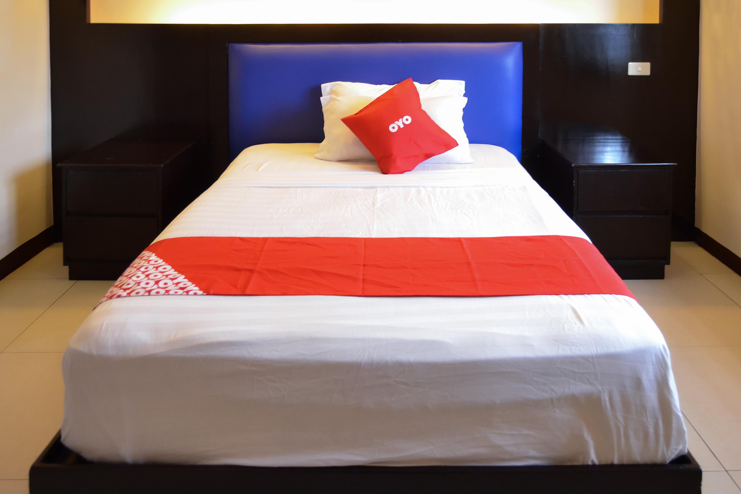 Super Oyo 791 Bell Mansion Hotel Quezon City Buitenkant foto